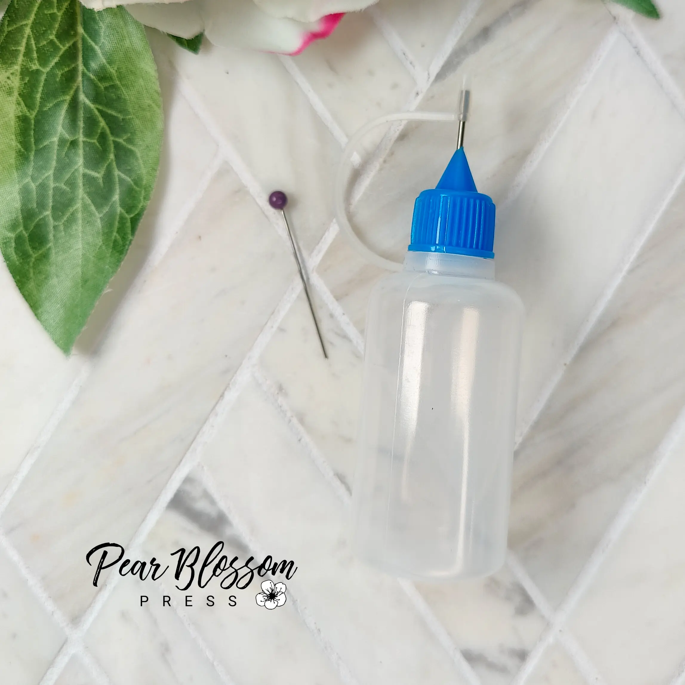 Fine Point Glue Bottle