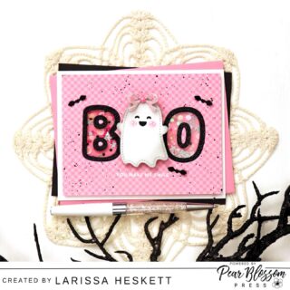Hello Crafty Friends!! Larissa here today to share a Spooky and Sweet Double Interactive Card today using the Snap n’ Spin Disks!! I’ve used some @prettypinkposh Dies and some @trinitystamps embellishments to create my Design!! Happy Crafting, Friends!! #pearblossompress #prettypinkposh #trinitystamps #wowembossingpowder #doubleinteractive